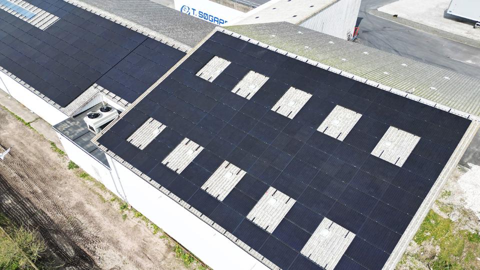 Hanstholm Containertransport: Reduktion af CO2-aftryk med solenergi