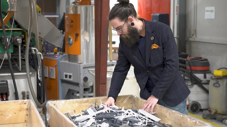 C.K. Produktion reducerede plastspild med 40 tons og øgede genanvendelse i produktionen
